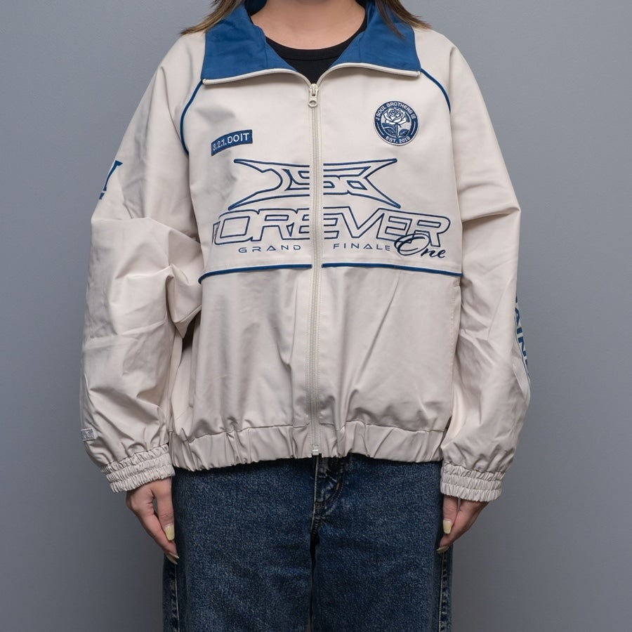【FC限定】JSB FOREVER ONE ～GRAND FINALE～ Windbreaker/MATE 詳細画像 カラー共通 2