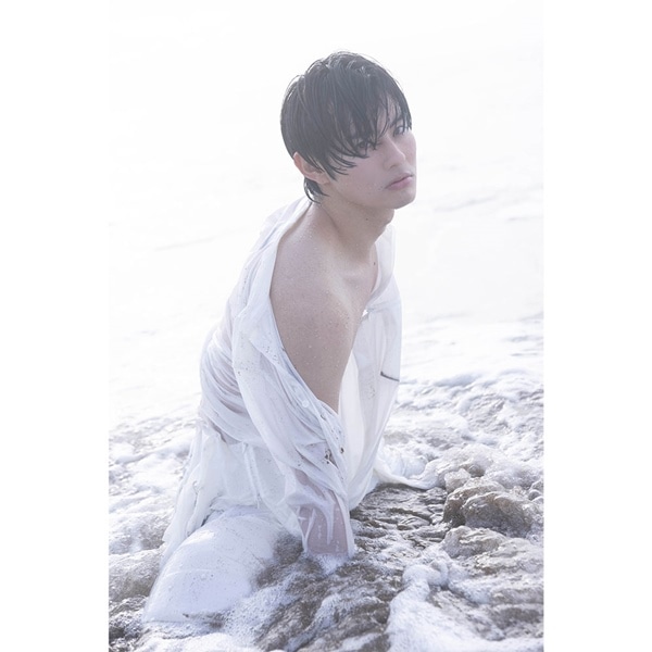 【FC会員限定】前田拳太郎1st写真集 Awake 詳細画像