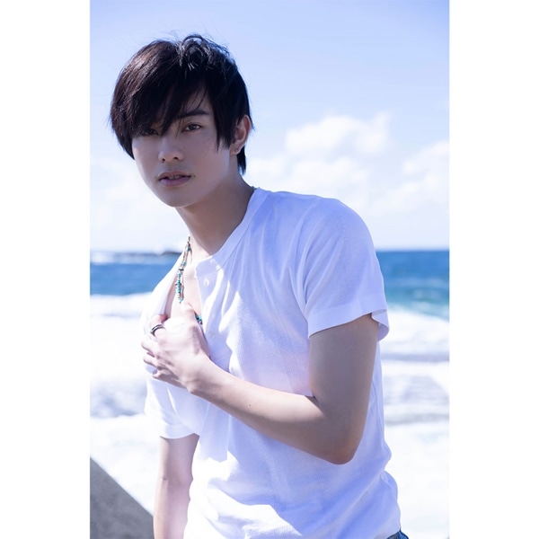 前田拳太郎1st写真集 Awake 詳細画像