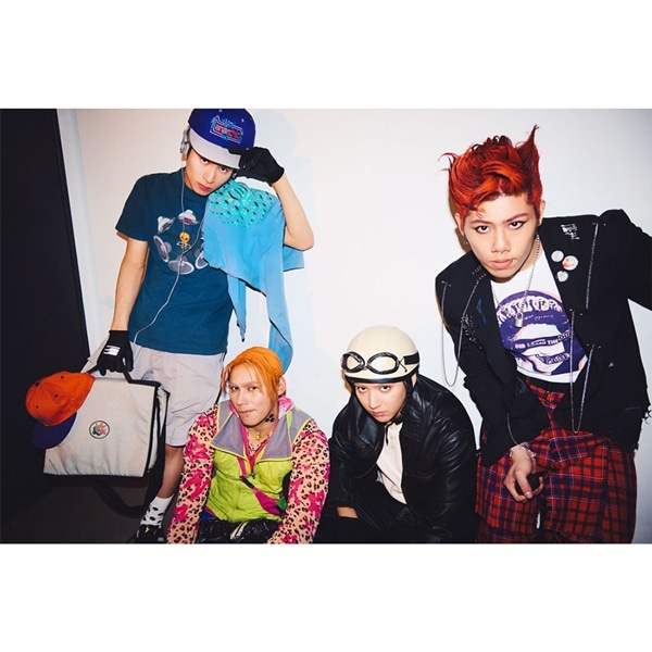 vol.1 THE RAMPAGE vol.2 98年組 長谷川慎・龍・鈴木昂秀・後藤拓磨 photo by 後藤拓磨 2冊組 フォトブック「WE R」 詳細画像