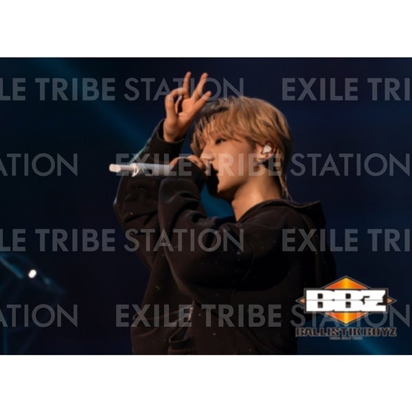 IMPACT LIVE PHOTO 142