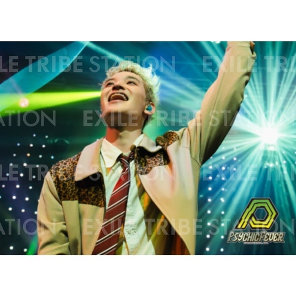 EVOLVE LIVE PHOTO 081