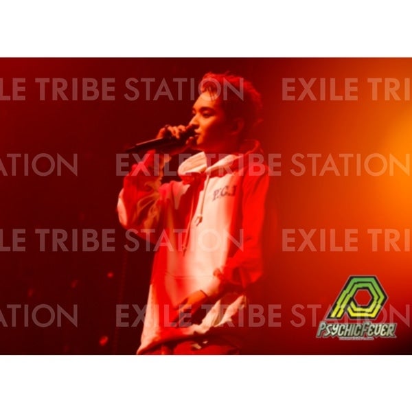 EVOLVE LIVE PHOTO 082