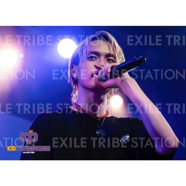 KID PHENOMENON D7SCOVER LIVE PHOTO 100