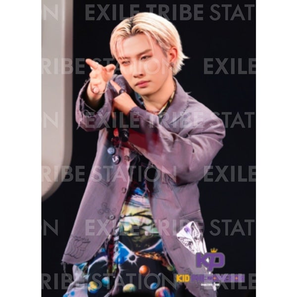 KID PHENOMENON D7SCOVER LIVE PHOTO 125