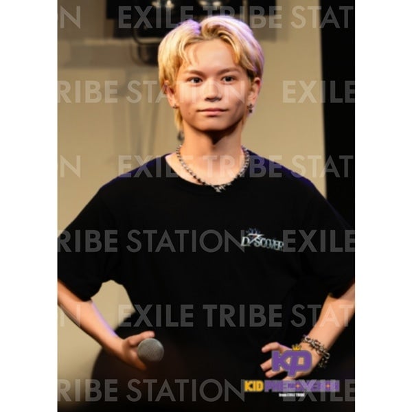 KID PHENOMENON D7SCOVER LIVE PHOTO 160