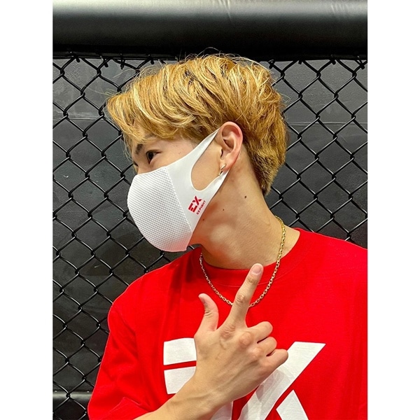 RIKU×EXFIGHTコラボマスク